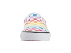 Vans Kids Classic Slip-On (Little Kid/Big Kid) -Shoe Specialty Store 71CBkLhYVaL