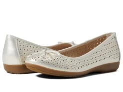 Cliffs By White Mountain Cheryl