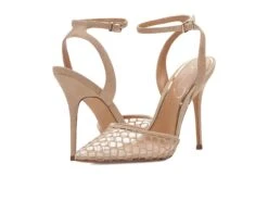 Jessica Simpson Pirrie 2